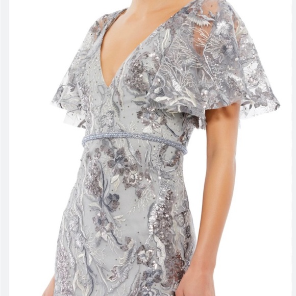 Mac Duggal Embroidered Sequined Gown Dress Size 4 Style 67908 - Picture 16 of 16